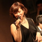 ウィリアムス浩子(vo)<br />フィーチャリング:近藤和彦(as)