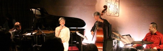 昔話にも花が咲いた2夜連続の楽しい熱演ステージ