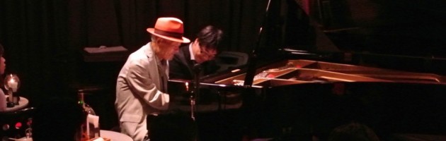 親子のような二人の世界に 清々しい「読後感」