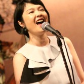 《情家みえ「エトレーヌ」発売記念ライブ》<br />情家みえ(vo)《スウィンギー トリオ》