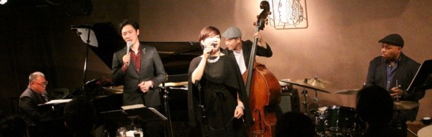 男性ボーカルとデュオボーカルでスタンダード曲を堪能