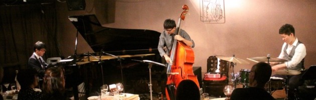 音楽も弾き姿もキャラも…端正という表現が素敵なトリオ