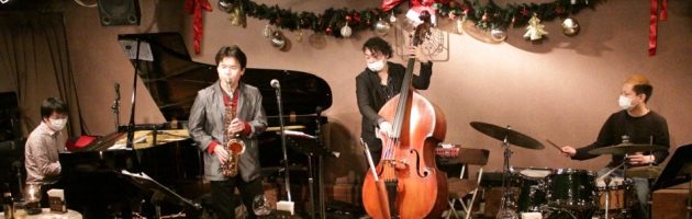 クリスマスソングを聴きながら頭を去来した今年のこと